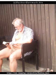 NackterHaro.hro - Nackt Outdoors