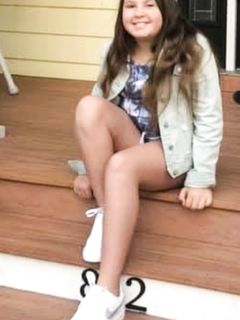 Bondage girls and fuck doll for reposting