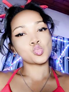 QUEENY ( cam4 ) belle salope malgache