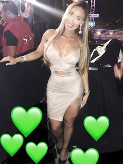 shes so damn georgius