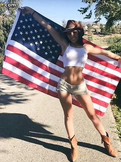 Man.... shes so cute.