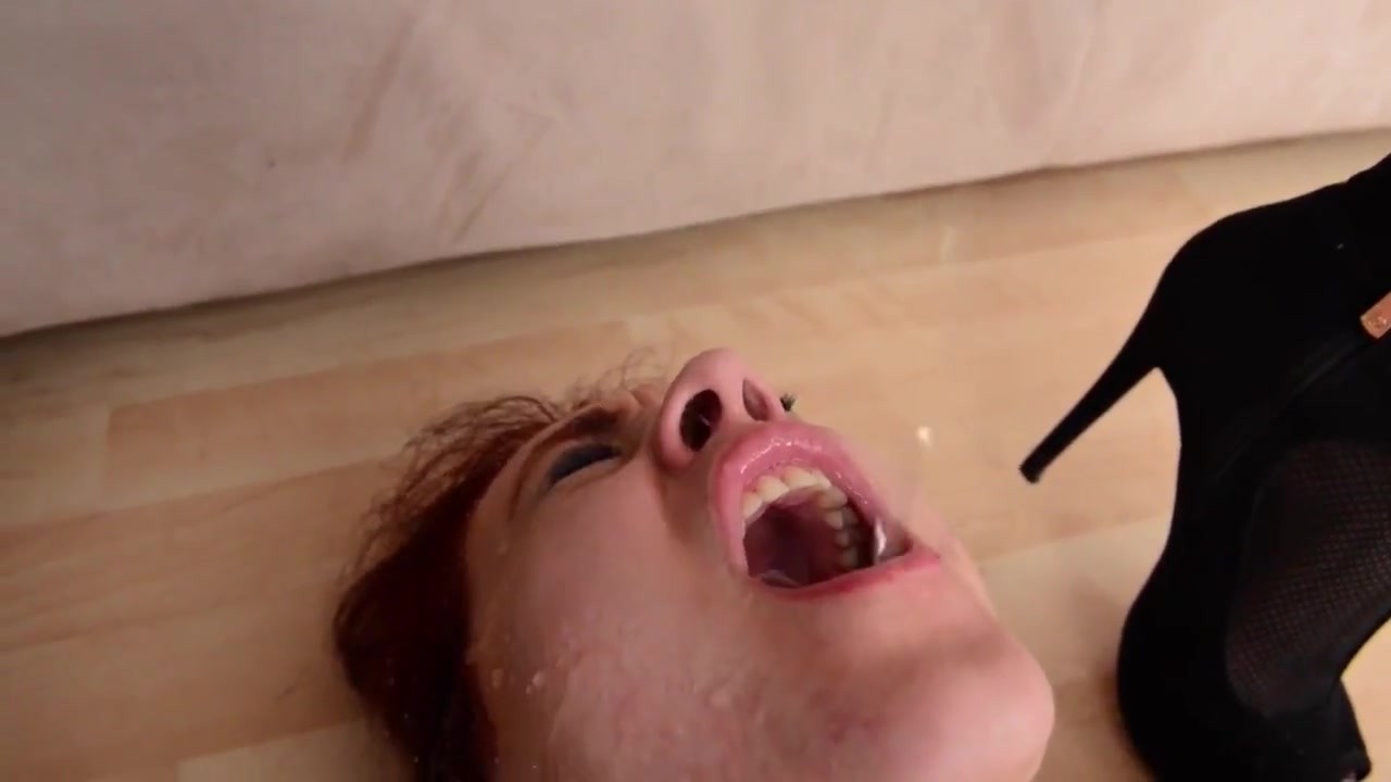 Brazilian Piss Lezdom