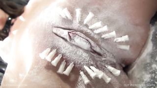 QS pins her subject 2