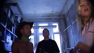 3 Bengel Für Charly 14 (Isa scene)