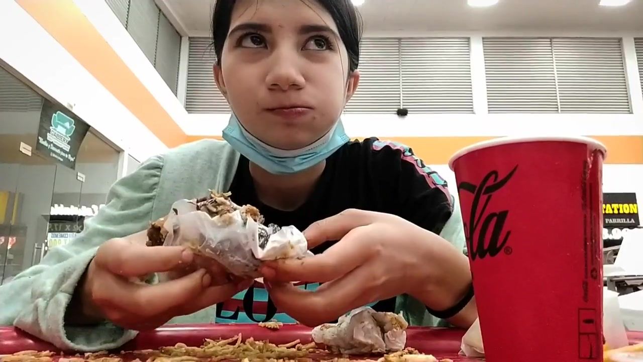 Public scat burger