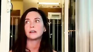 Gorgeous babe sucks dirty toy