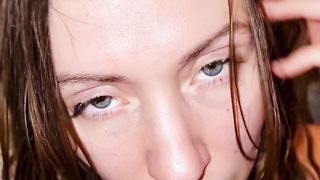 Extreme prolapse huge close up shit