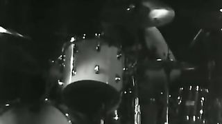 Need a porn break the Ramones 1978 winterland