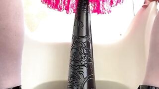 CD and her 6 XL dildo