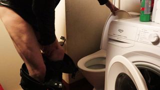 finnish guy taste his shit