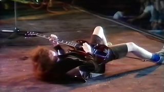 Porn break AC/DC  highway to hell tour with Bon Scott