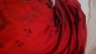 Настя Криворенко (Жданова) ласкает себя на кровати 1