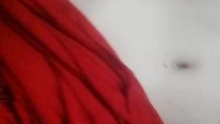 Настя Криворенко (Жданова) ласкает себя на кровати 1