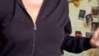 16 r51com day 4 piss room 2160x3840