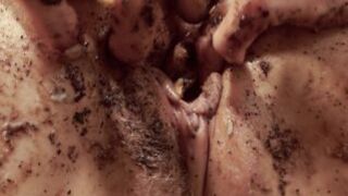 2022.06.25 Nazryana, QS   Trash Whore   Nazryana