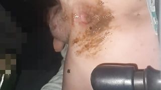 I fuck my shitty ass with a zucchini in my car