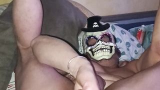 J adore me defoncer le cul comme une pute