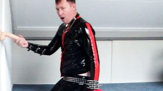 Cumming in Latex Catsuit