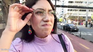 Public cum walk