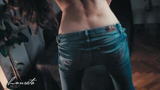 Wild Pussy Play with Jeans Destroying