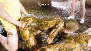 Alice Maze Farm Gangbang Instructor gangbang in cowshit